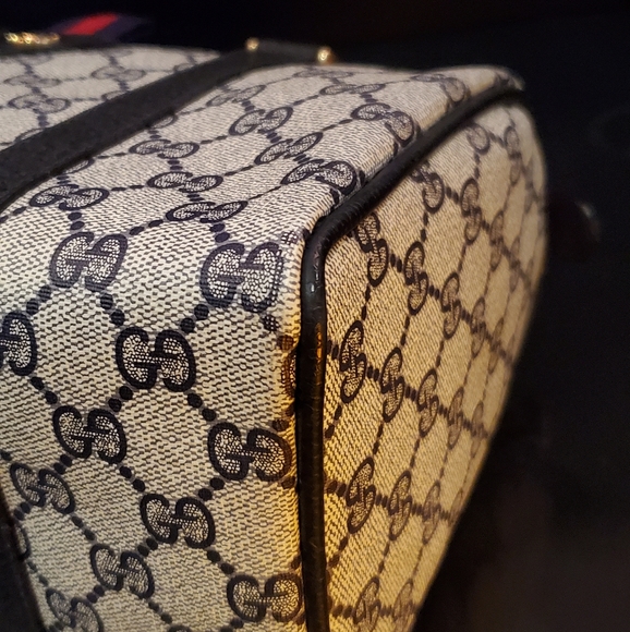 SOLD Gucci Accessory Collection Navy Boston Bag - Picture 16 of 16